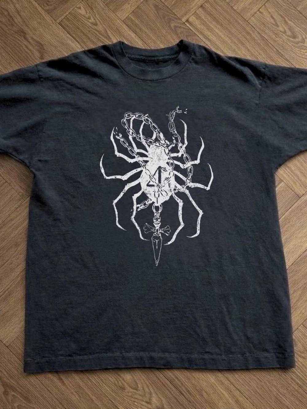 Gildan Black Short-Sleeve T-Shirt with White Spider Skull Graphic